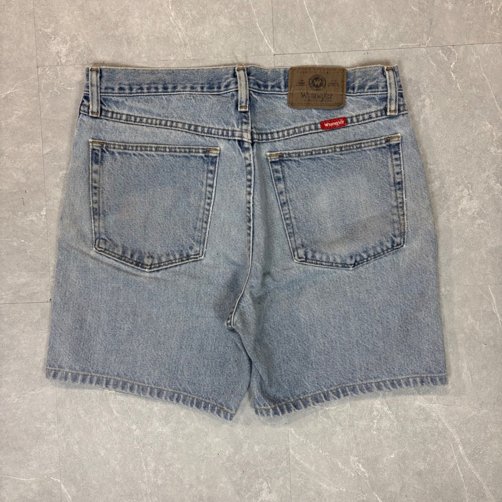 Wrangler Mens Light Wash Denim Shorts Cut Off Distressed Stained 96501DS 32